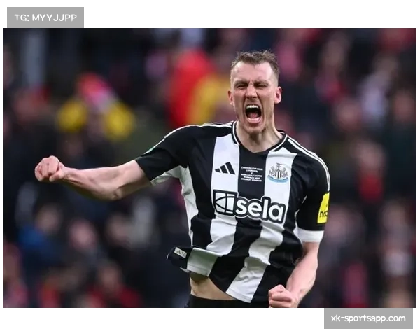 丹·伯恩踩踏动作未被判罚 防守纪律与比赛公平平衡